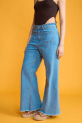LT1K Light Blue Utility Pocket Wide-Leg Frayed Hem Jeans. - lessthan1thousand