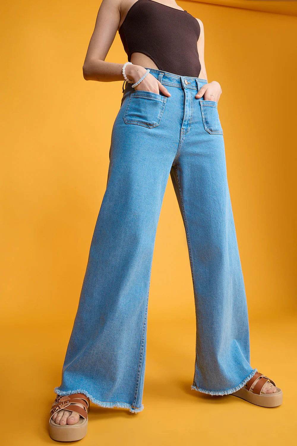 LT1K Light Blue Utility Pocket Wide-Leg Frayed Hem Jeans. - lessthan1thousand