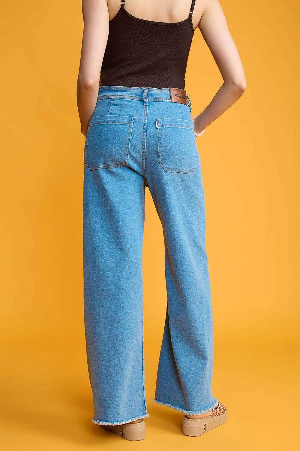 LT1K Light Blue Utility Pocket Wide-Leg Frayed Hem Jeans. (MINOR FAULT) - lessthan1thousand