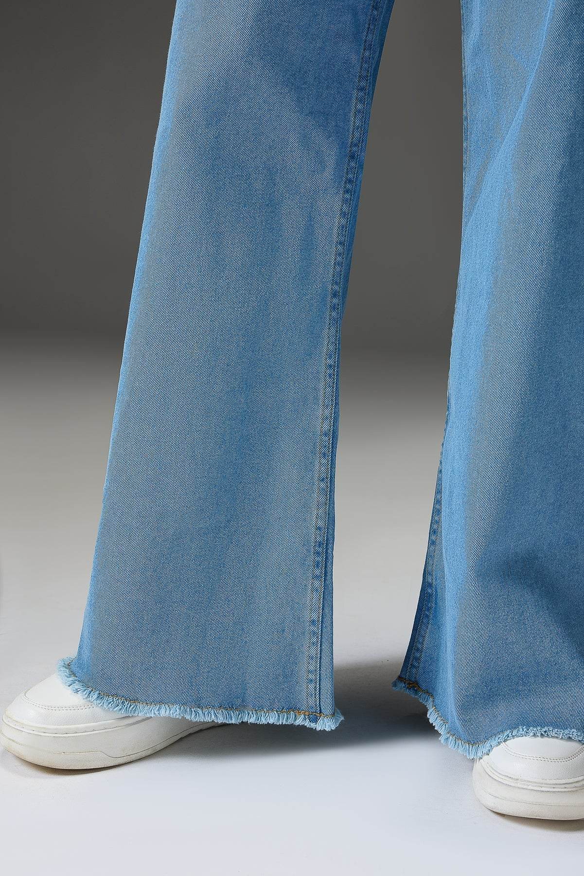 ZARA Light Blue Utility Pocket Wide-Leg Frayed Hem Jeans. - lessthan1thousand