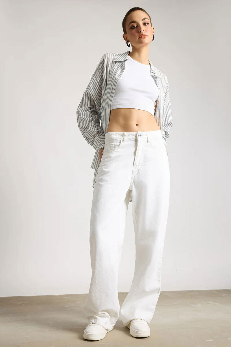 MANGO White High-Waist Loose Leg Jeans. - lessthan1thousand