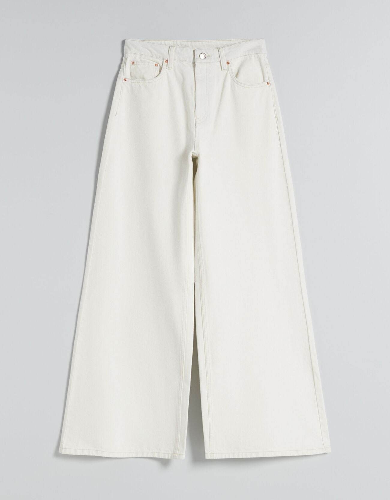 Zara White High-Waisted Wide-Leg Jeans. - lessthan1thousand