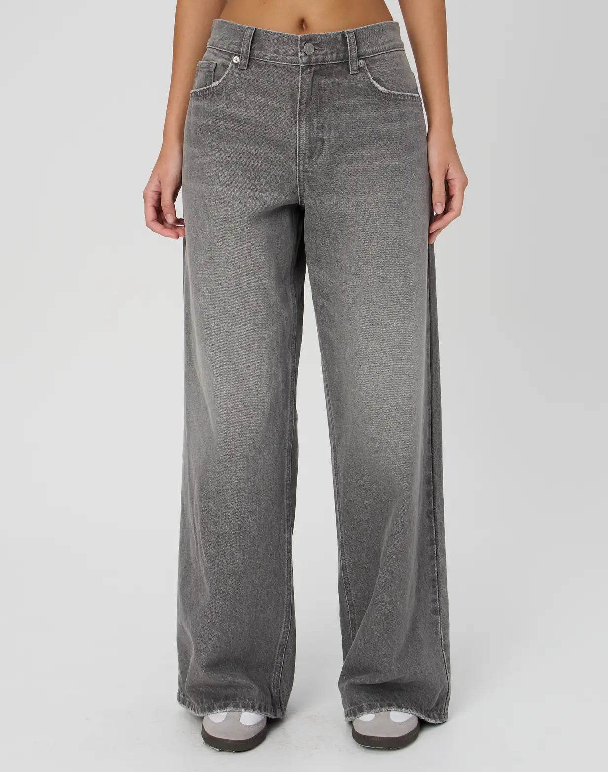 Zara Dark Grey Wide-Leg Jeans (Dark In color).Minor Fault - lessthan1thousand