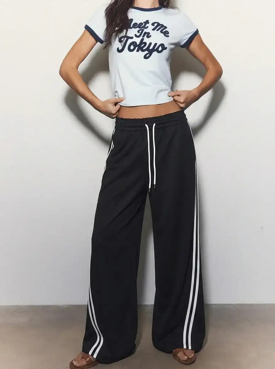 LT1K Double Overlap Wide Leg Trousers. (Perfect For All Season).