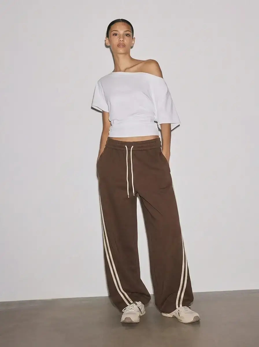 LT1K Double Overlap Wide Leg Trousers. (Perfect For All Season).