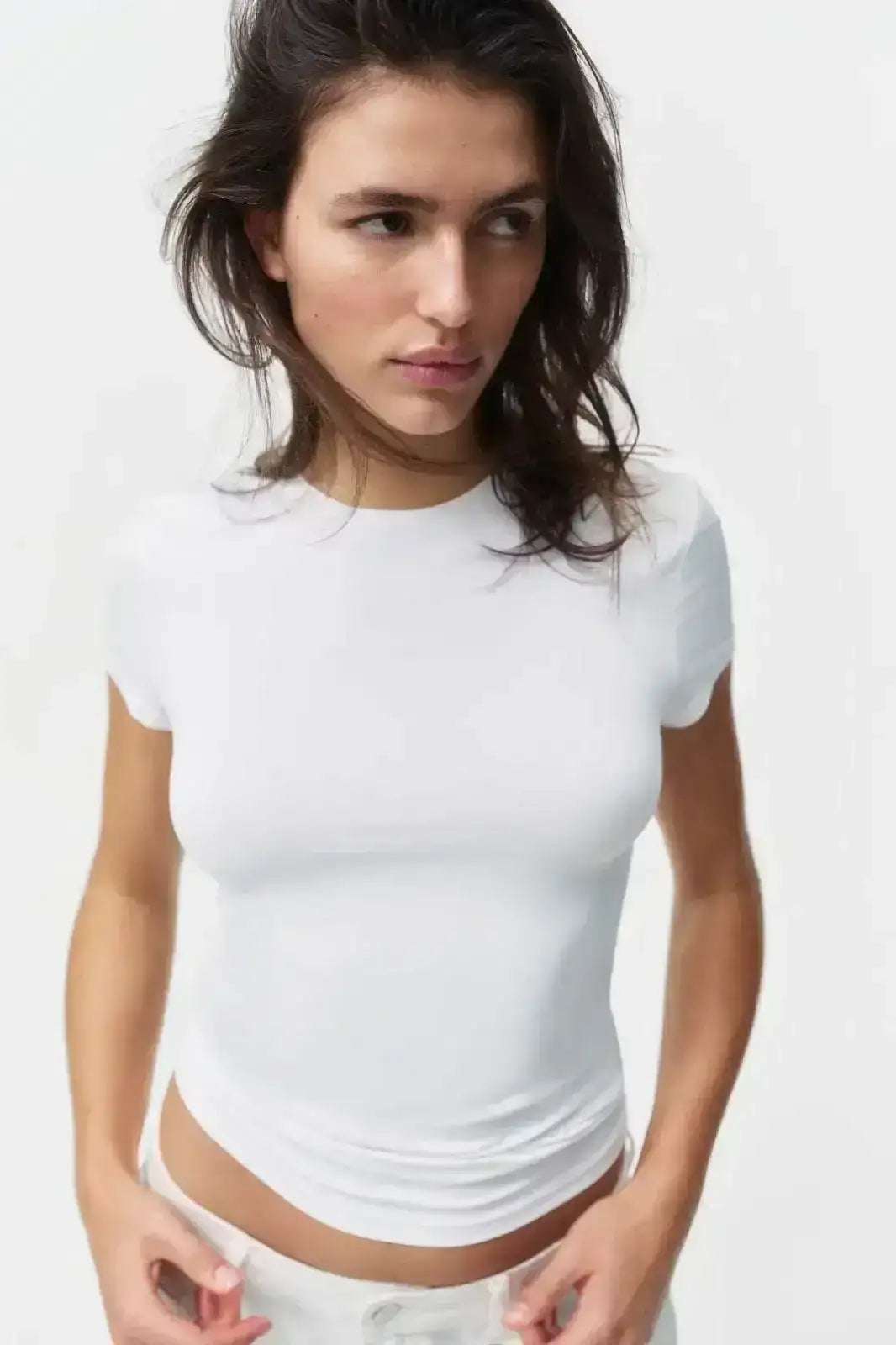 LT1K Pure Black  Essential Slim T-Shirt.