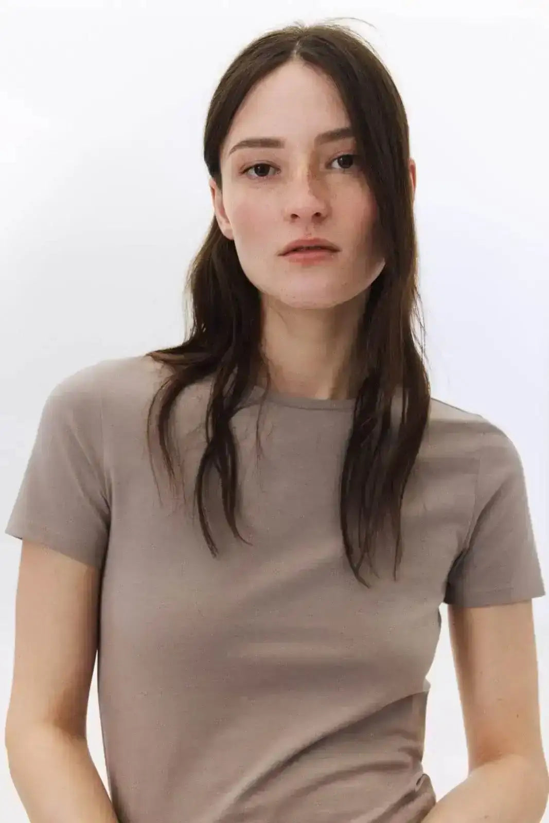 LT1K Coffee Brown  Essential Slim T-Shirt.