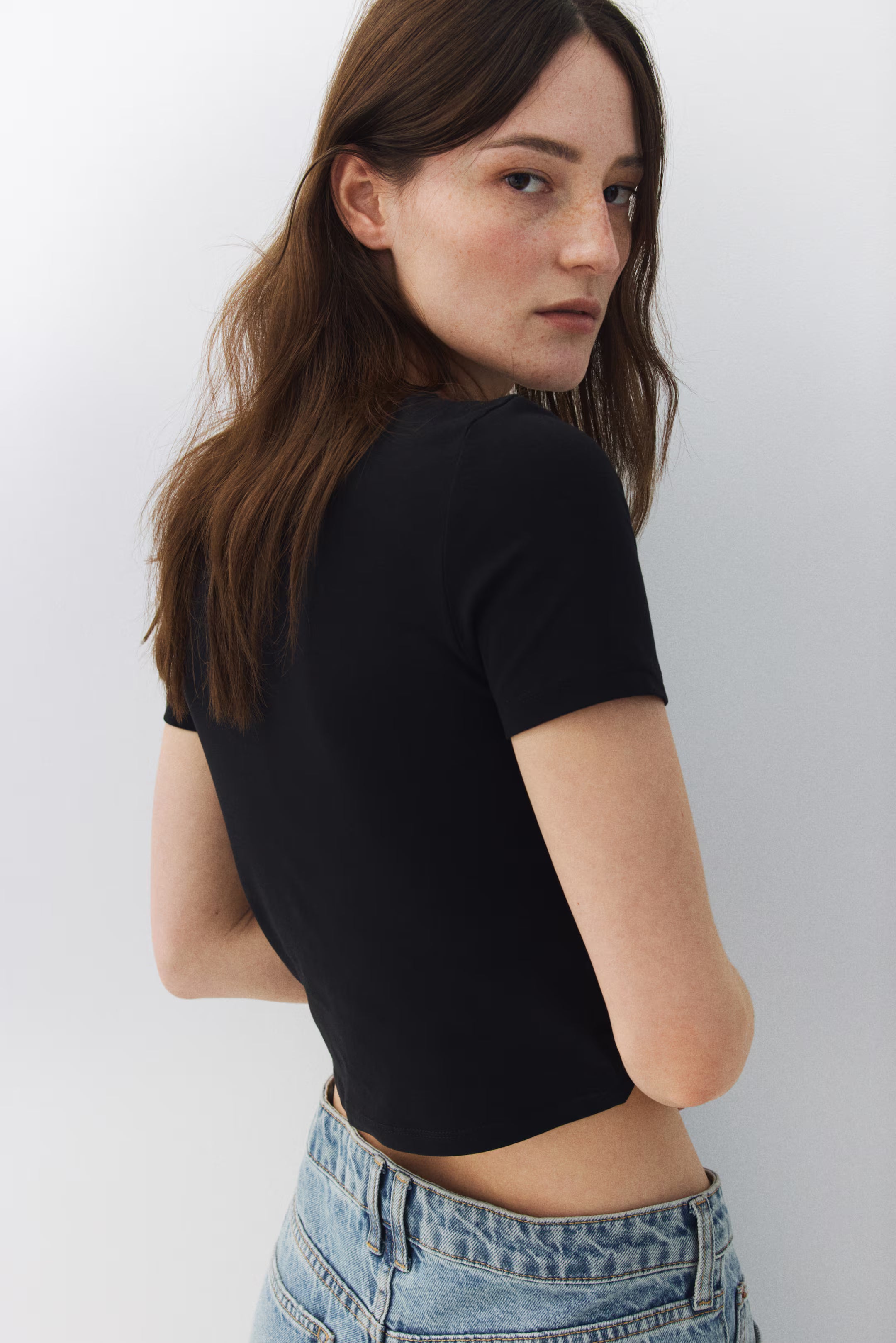 LT1K Slim Pure Black  Essential T-Shirt.