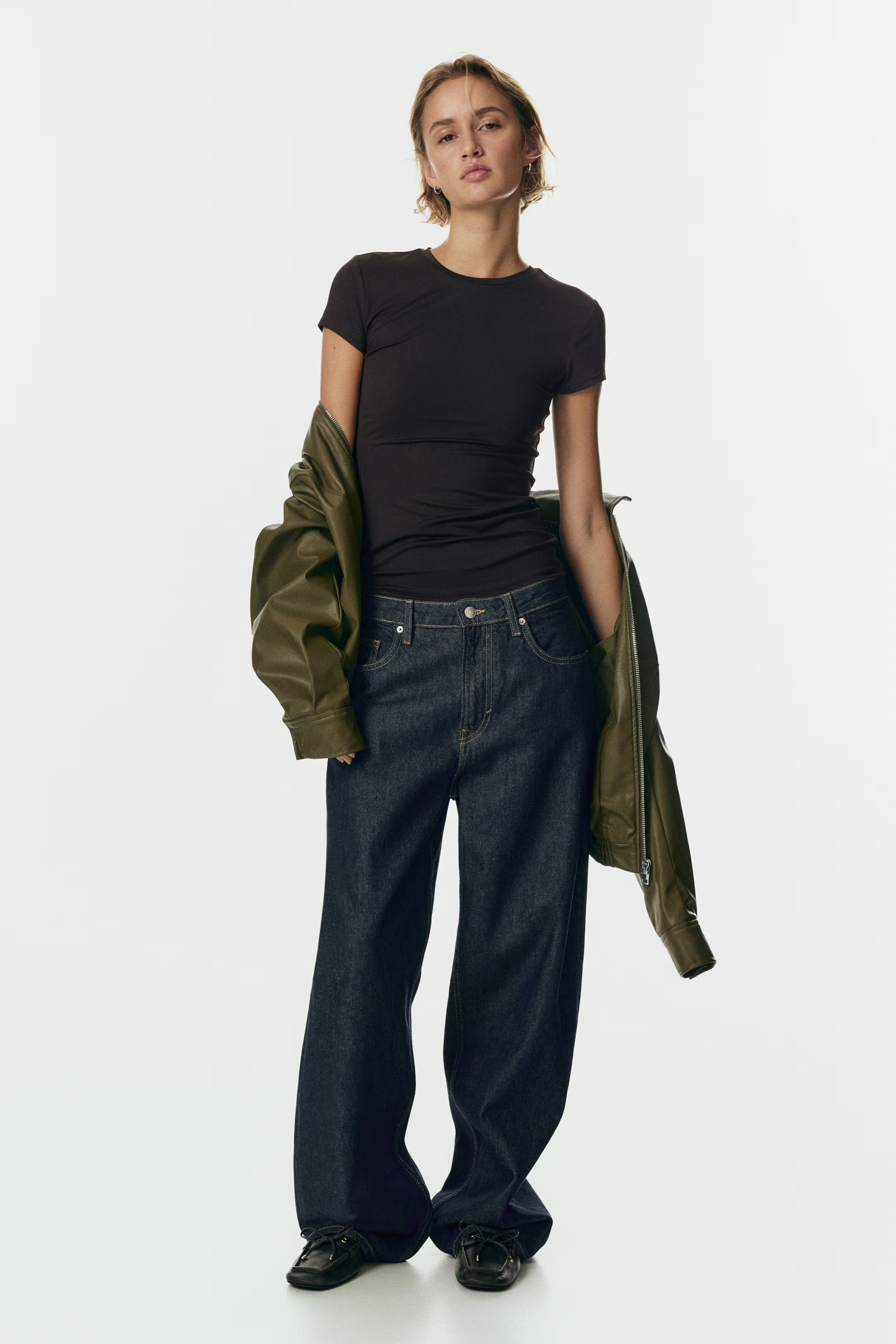 LT1K Navy Blue Essential Slim T-Shirt.