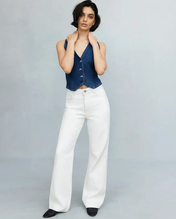 LT1K  White Flare Jeans.