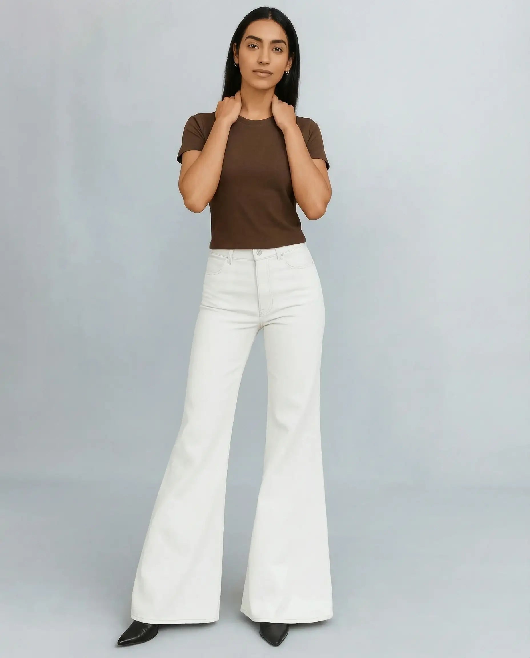 LT1K  White Flare Jeans
