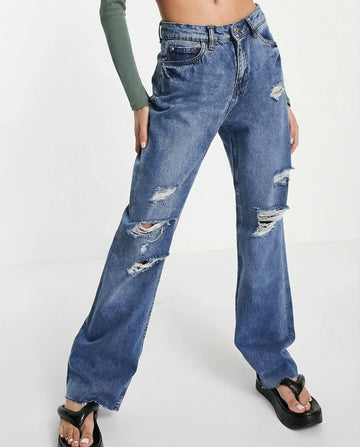 Urban Bliss Ripped Loose Jeans.