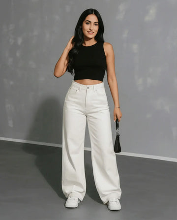 LT1K White High-Waist Loose Leg Jeans.