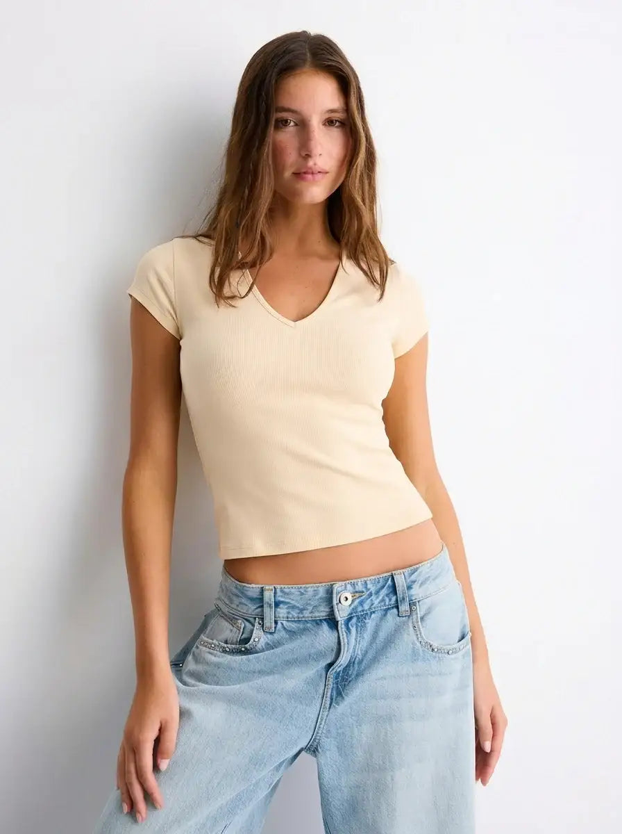 LT1K Slim V-Neck T-Shirt
