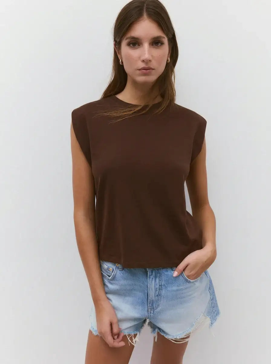 LT1K Regular Sleeveless T-Shirt.