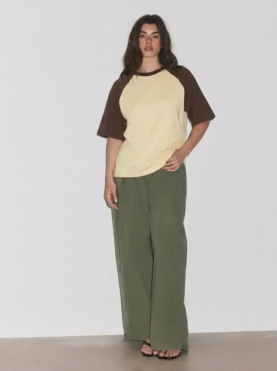 LT1K Raglan Oversize T-Shirt.